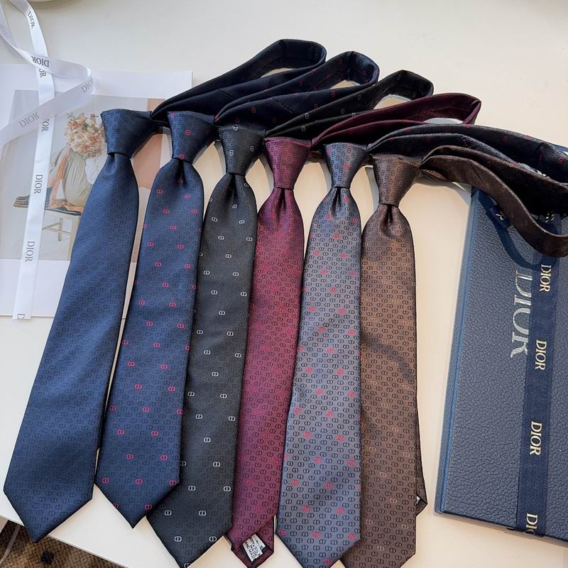 Dior Tie hm37